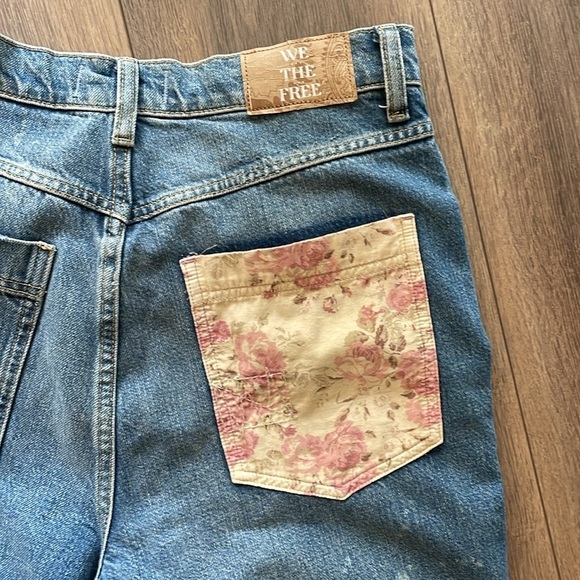 Free People Love Story Mid Rise Flare Jeans 28 - Picture 9 of 10